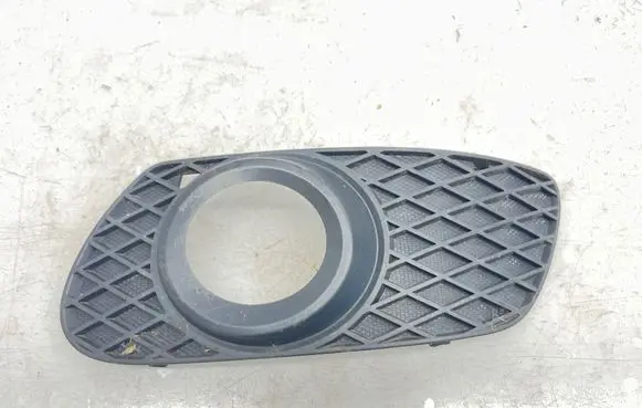Mercedes-Benz ML W164 Front fog light trim/grill A1648850923