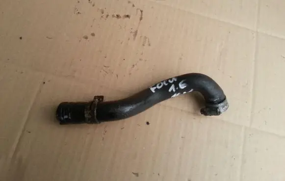 Ford Focus Engine coolant pipe/hose