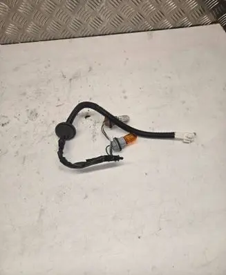 Toyota RAV 4 (XA40) Rear tail light wiring loom
