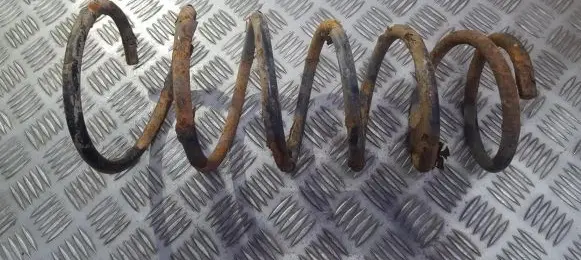 Mazda 323 F Rear coil spring
