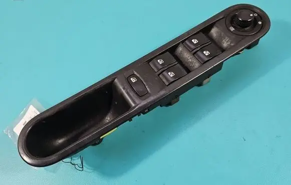 Renault Espace IV Electric window control switch 8200519355 IMPRK1601632
