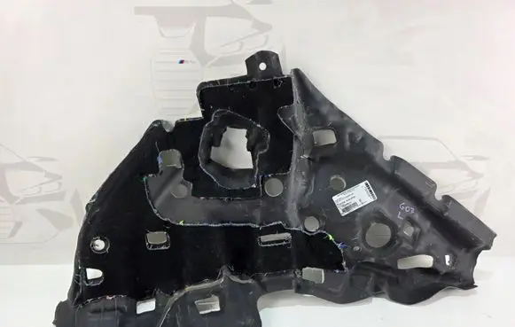 BMW X7 G07 Fender foam support/seal 