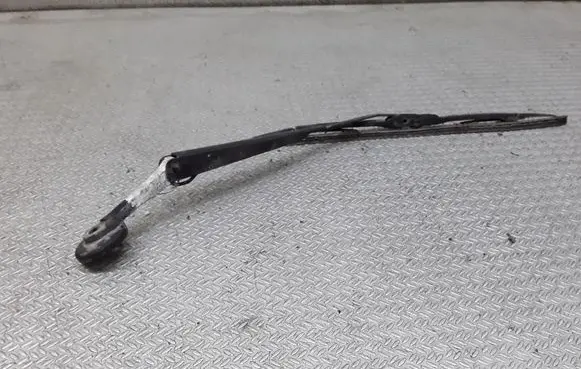 Mitsubishi Delica Rear wiper blade 