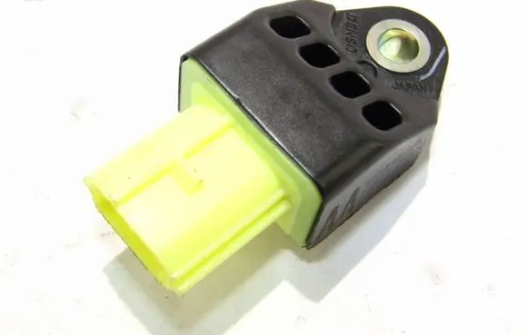 Toyota Auris 150 Airbag deployment crash/impact sensor 8983175020
