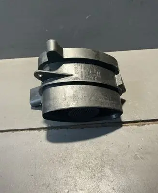 BMW 7 E65 E66 Mass air flow meter 0928400504