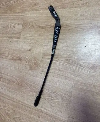 Mercedes-Benz A W169 Front wiper blade arm A1698200240