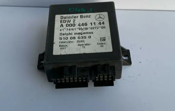 Mercedes-Benz Vito Viano W638 Alarm control unit/module A0004461144
