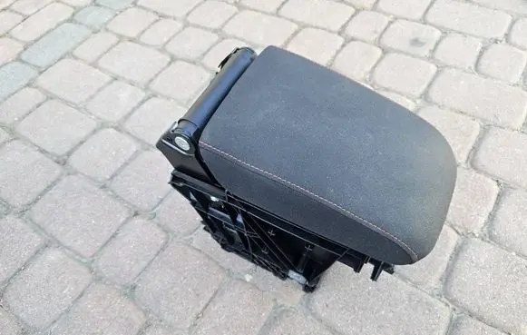 Volkswagen Golf VII Armrest 5G0864251D