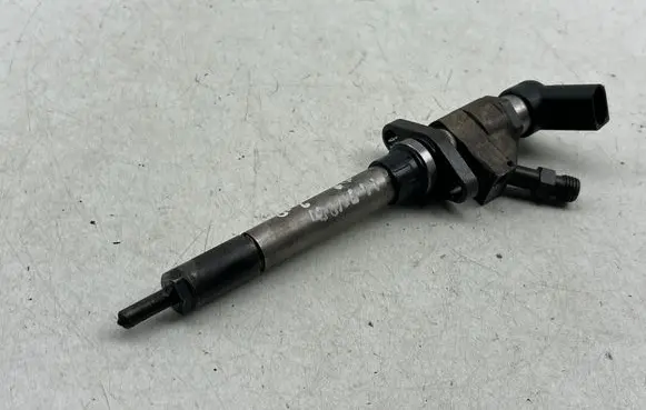 Ford Mondeo MK IV Fuel injector 9657144580