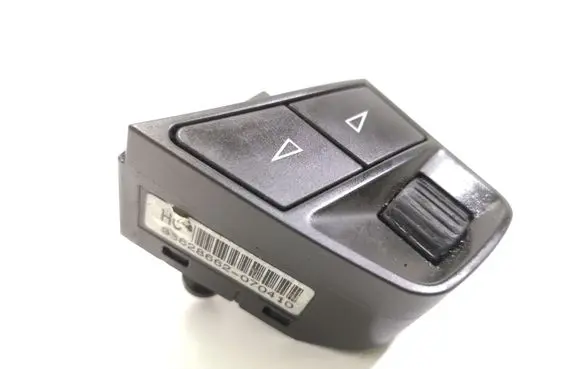 Opel Antara Steering wheel buttons/switches 96628662070410