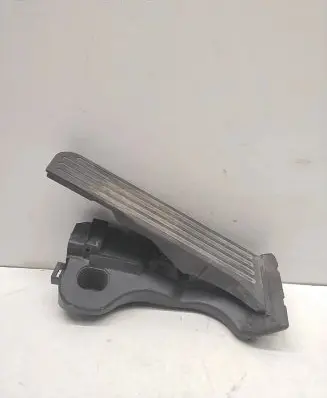 Volkswagen Golf V Accelerator throttle pedal 1K1721503P