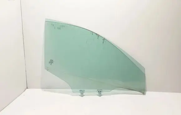 Nissan Qashqai Front door window glass four-door 803004EA0A