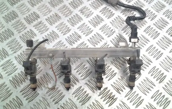 Opel Astra J Fuel injectors set 55572731