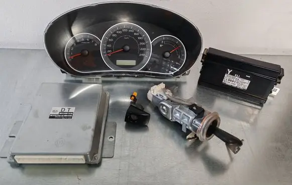 Subaru Impreza III Engine control unit/module 22611AM780 A18000R8B