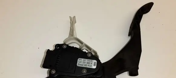 Audi A3 S3 8L Accelerator throttle pedal 1J1721503H