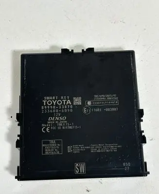 Toyota Camry VIII XV70 Keyless (KESSY) go control unit/module 8999033870 2336006090
