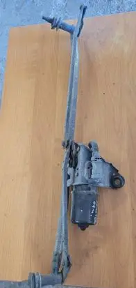 Renault Master II Front wiper linkage and motor