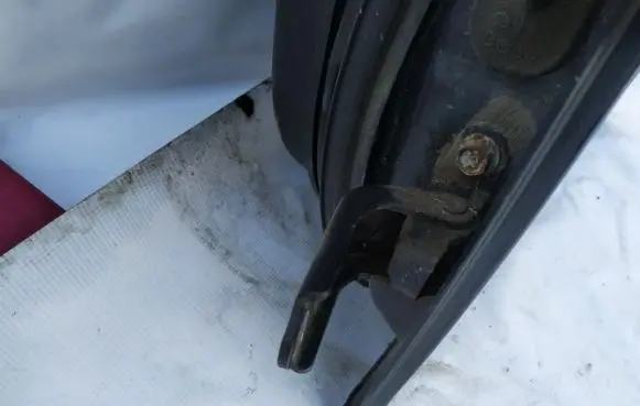 Subaru Outback Rear door lower hinge