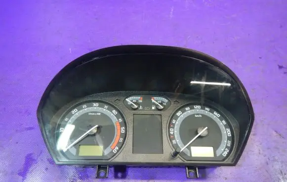 Skoda Fabia Mk1 (6Y) Speedometer (instrument cluster) 6Y0920882E