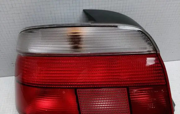 BMW 5 E39 Rear/tail lights 14603300 2496297 2VP00724007