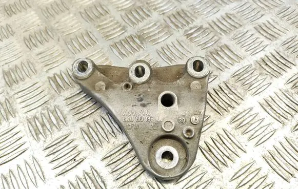 Skoda Fabia Mk2 (5J) Engine mounting bracket 6Q0199185A