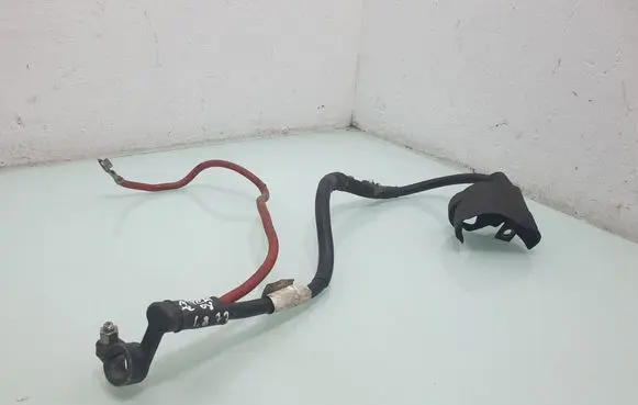 Seat Altea XL Positive cable (battery)