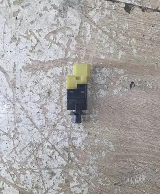 Mercedes-Benz A W169 Brake pedal sensor switch A0015454409