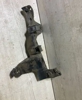Citroen C3 Aircross Engine mounting bracket 39072215