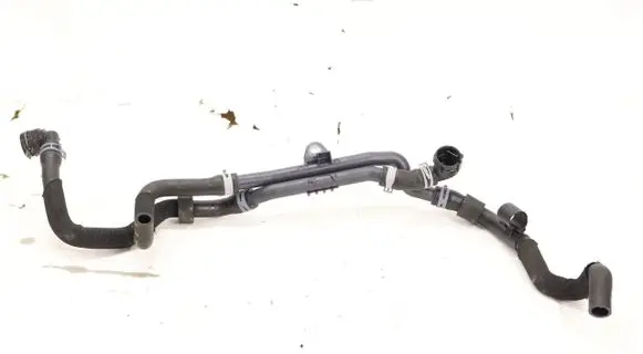 Engine coolant pipe/hose