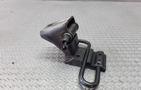 Audi A4 S4 B6 8E 8H Rear door lower hinge 8E0833411