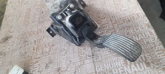 Mercedes-Benz Sprinter W906 Accelerator pedal position sensor A9063000404
