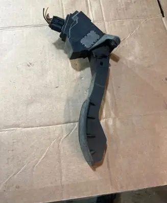 Toyota Corolla E140 E150 Accelerator throttle pedal 7811002011 00424839579