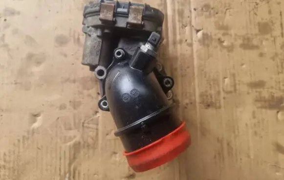 Iveco Daily 35 - 40.10 Throttle body valve 5801728249