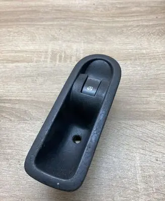 Renault Megane I Electric window control switch 156015540 025330
