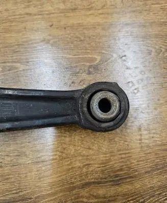 BMW X5 E70 Front lower control arm/wishbone 677189403