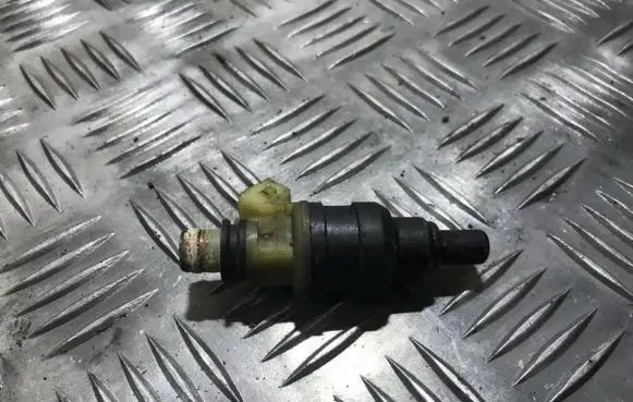 Mitsubishi Sigma Fuel injector n210h