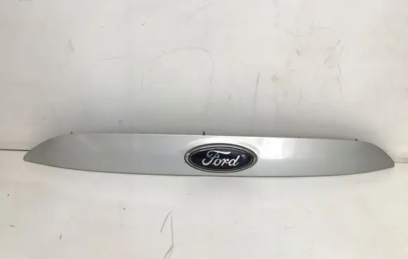Ford Kuga II Tailgate trim 