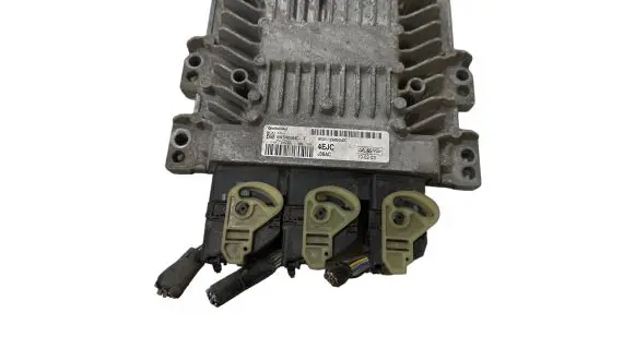 Ford Fiesta Engine control unit/module 8V2112A650EC 5WS40584CT
