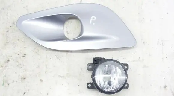 Peugeot 308 Front fog light brak