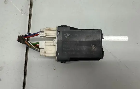 BMW 4 F32 F33 Seat heating relay 7427905