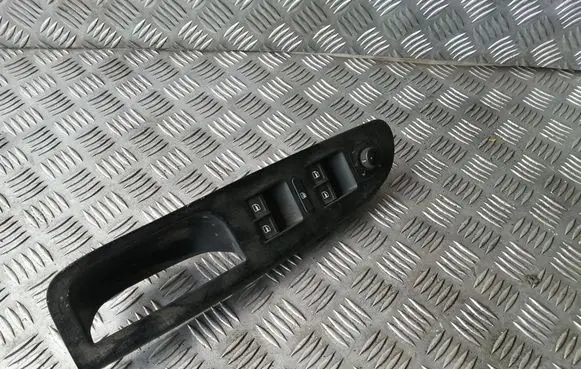 Volkswagen PASSAT B6 Electric window control switch 1K4959857B 1K0959565K 3C1867171B