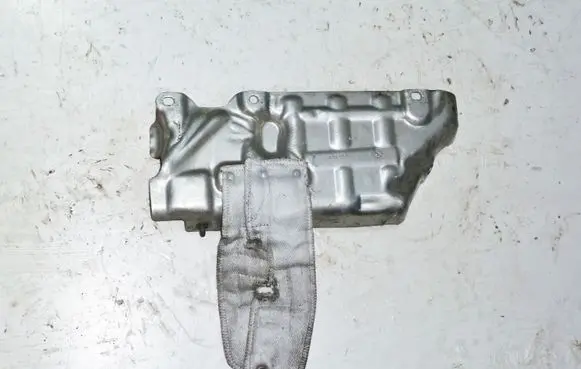 Mini One - Cooper Coupe R56 Heat shield in engine bay 7823182