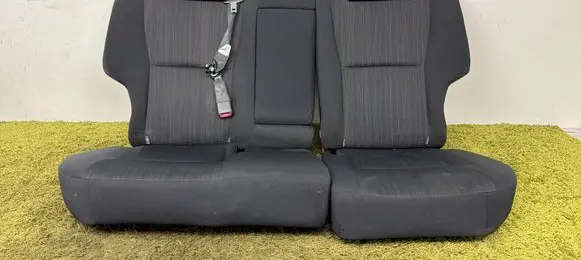Toyota Auris 150 Second row seats