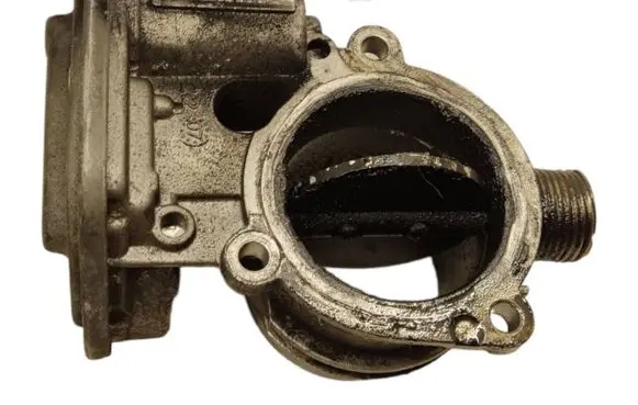 BMW 1 E82 E88 Throttle valve 780437301