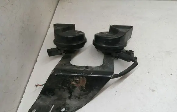 BMW 3 E90 E91 Horn signal 024148 011165 703881165