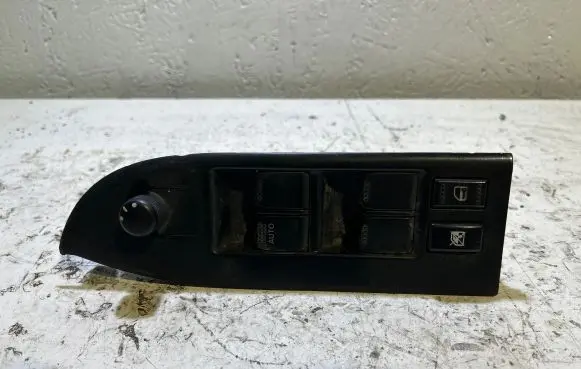 Suzuki Grand Vitara II Electric window control switch 65J05PKL
