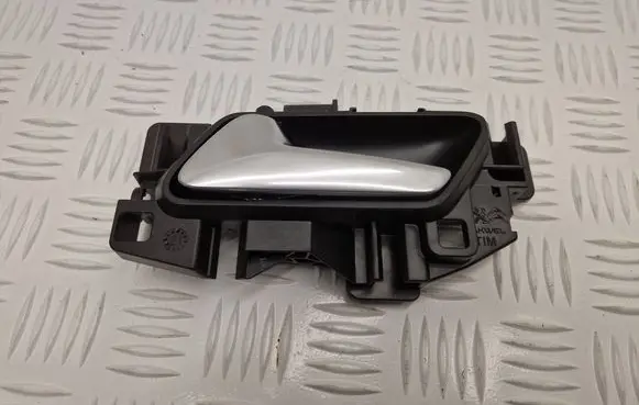 DS Automobiles 4 II Rear door interior handle trim 98318124W