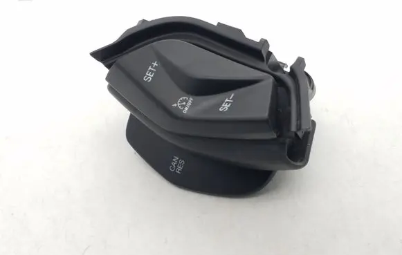 Ford Escape III Steering wheel buttons/switches CM5T9E740AA