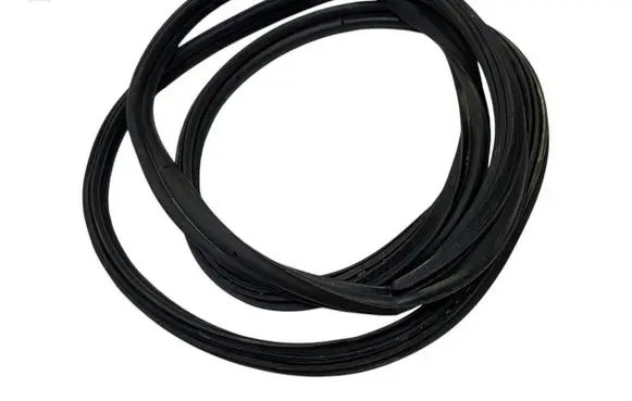 Peugeot 207 Seal rubber (tailgate) 8707E5