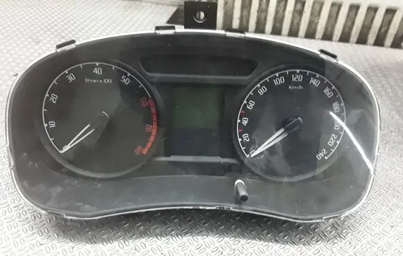 Skoda Fabia Mk2 (5J) Speedometer (instrument cluster) 5J0920801J